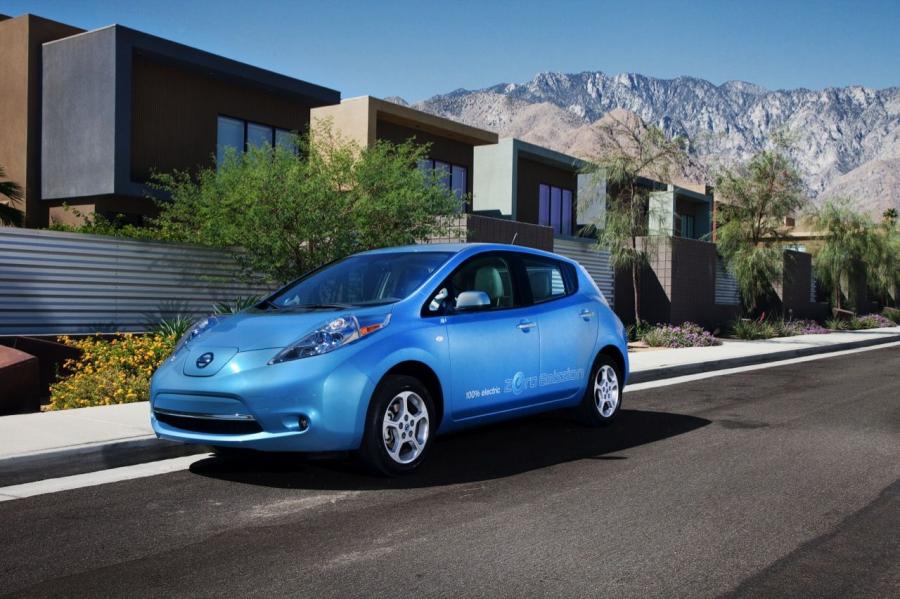  Nissan Leaf 2012 года  (фото 5 из 45)